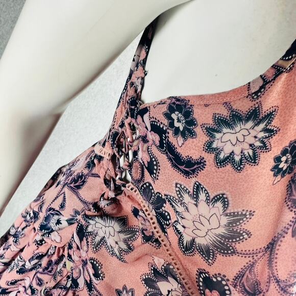 Torrid Womans Sz 1X Plus Blouse Pink Floral Sleeveless Side Tie Ruffle - Picture 6 of 9